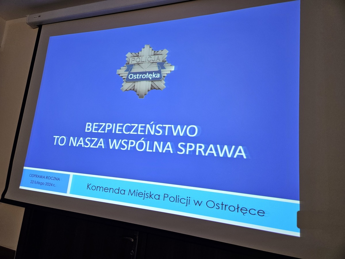 Odprawa roczna w KMP w Ostrołęce [23.02.2024] - zdjęcie #5 - eOstroleka.pl
