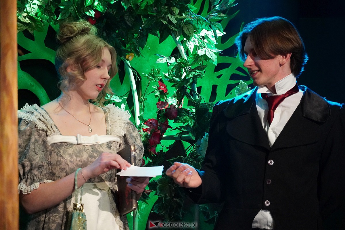 Spektakl “Pierwsza lepsza” w Klubie Oczko [23.02.2024] - zdjęcie #10 - eOstroleka.pl