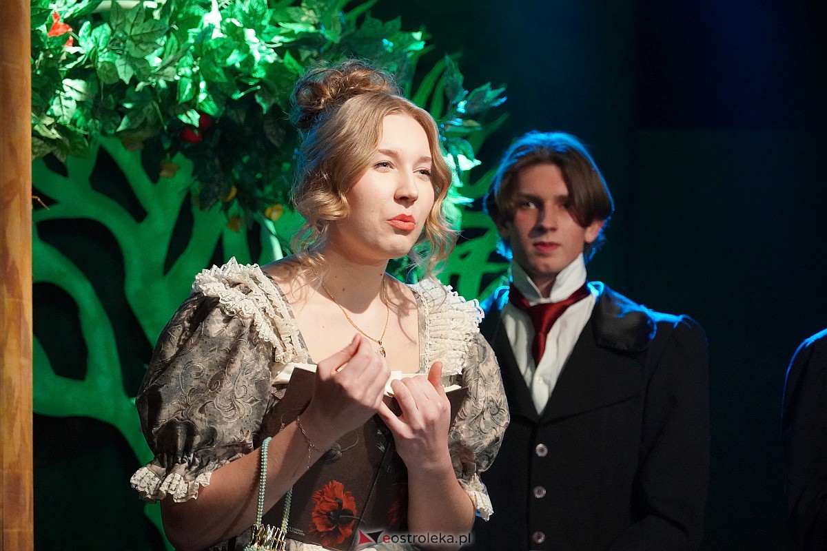 Spektakl “Pierwsza lepsza” w Klubie Oczko [23.02.2024] - zdjęcie #7 - eOstroleka.pl