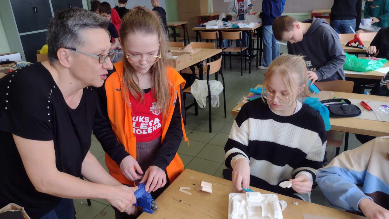 Laboratorium przyszłości w SP 10 [24.02.2024] - zdjęcie #17 - eOstroleka.pl