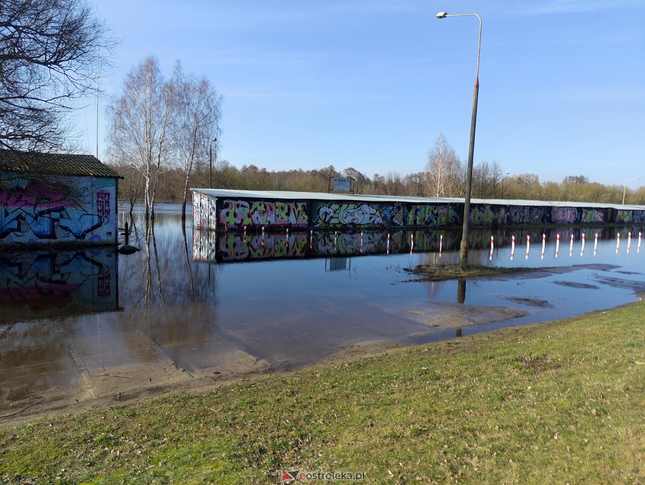 Wysoki stan rzeki Narew [25.02.2024] - zdjęcie #38 - eOstroleka.pl