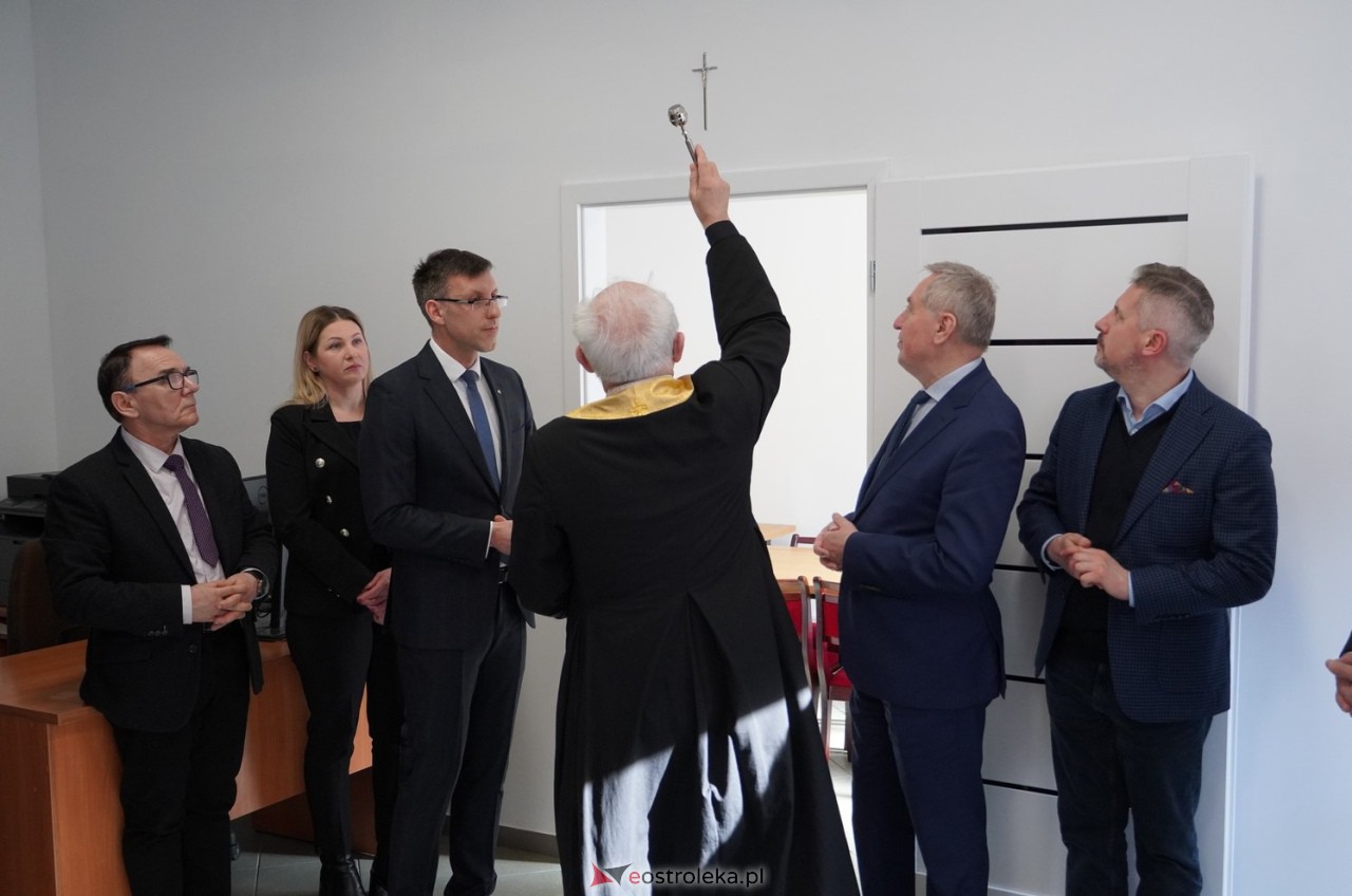 Uroczyste otwarcie Biura poselskiego Marcina Grabowskiego w Ostrołęce [ZDJĘCIA] - zdjęcie #7 - eOstroleka.pl