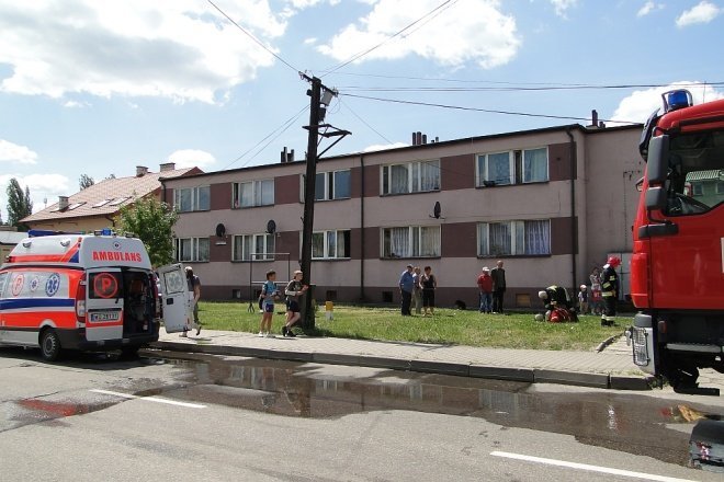 Pożar na Sienkiewicza (13.06.2011) - zdjęcie #7 - eOstroleka.pl