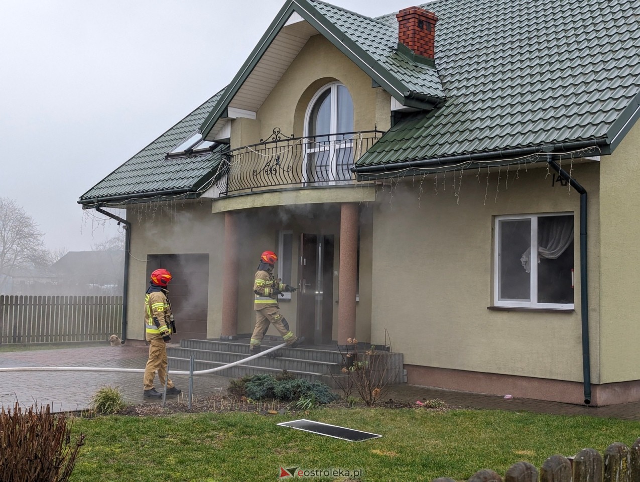 Pożar przy ulicy kolejowej w Ostrołęce [28.02.2024] - zdjęcie #8 - eOstroleka.pl