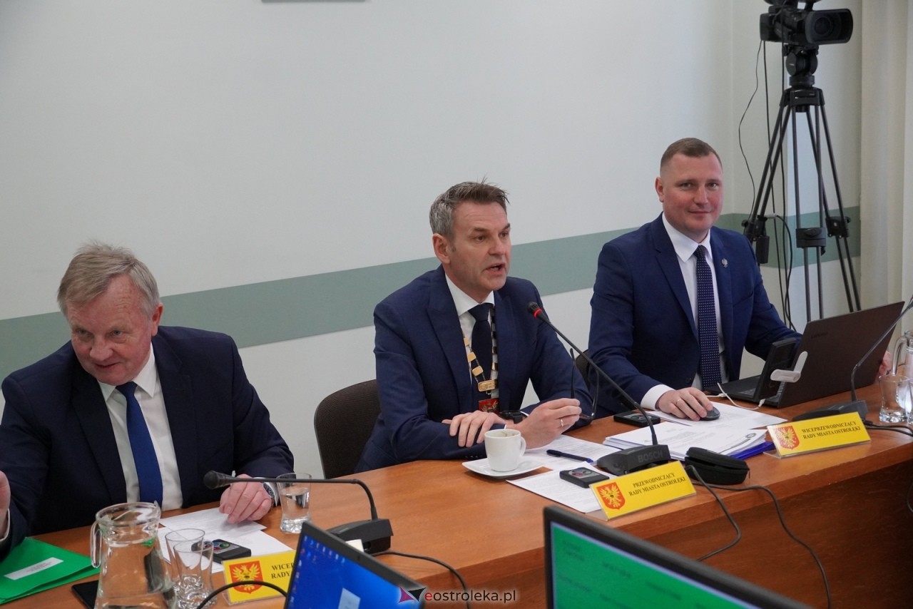 Sesja Rady Miasta Ostrołęki [29.02.2023] - zdjęcie #18 - eOstroleka.pl