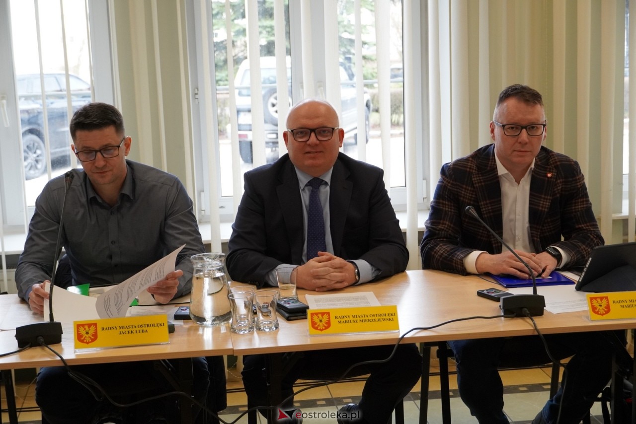 Sesja Rady Miasta Ostrołęki [29.02.2023] - zdjęcie #15 - eOstroleka.pl