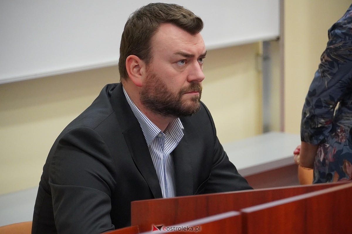 Sympozjum Dezinformacja obrazem w Wyższej Szkole Administracji Publicznej w Ostrołęce [29.02.2024] - zdjęcie #18 - eOstroleka.pl