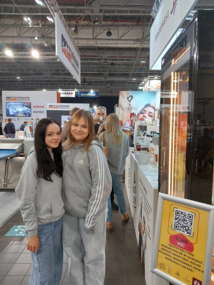 Słodkie inspiracje - uczniowie ZSZ 4 w Ostrołęce na targach Expo Sweet - zdjęcie #16 - eOstroleka.pl