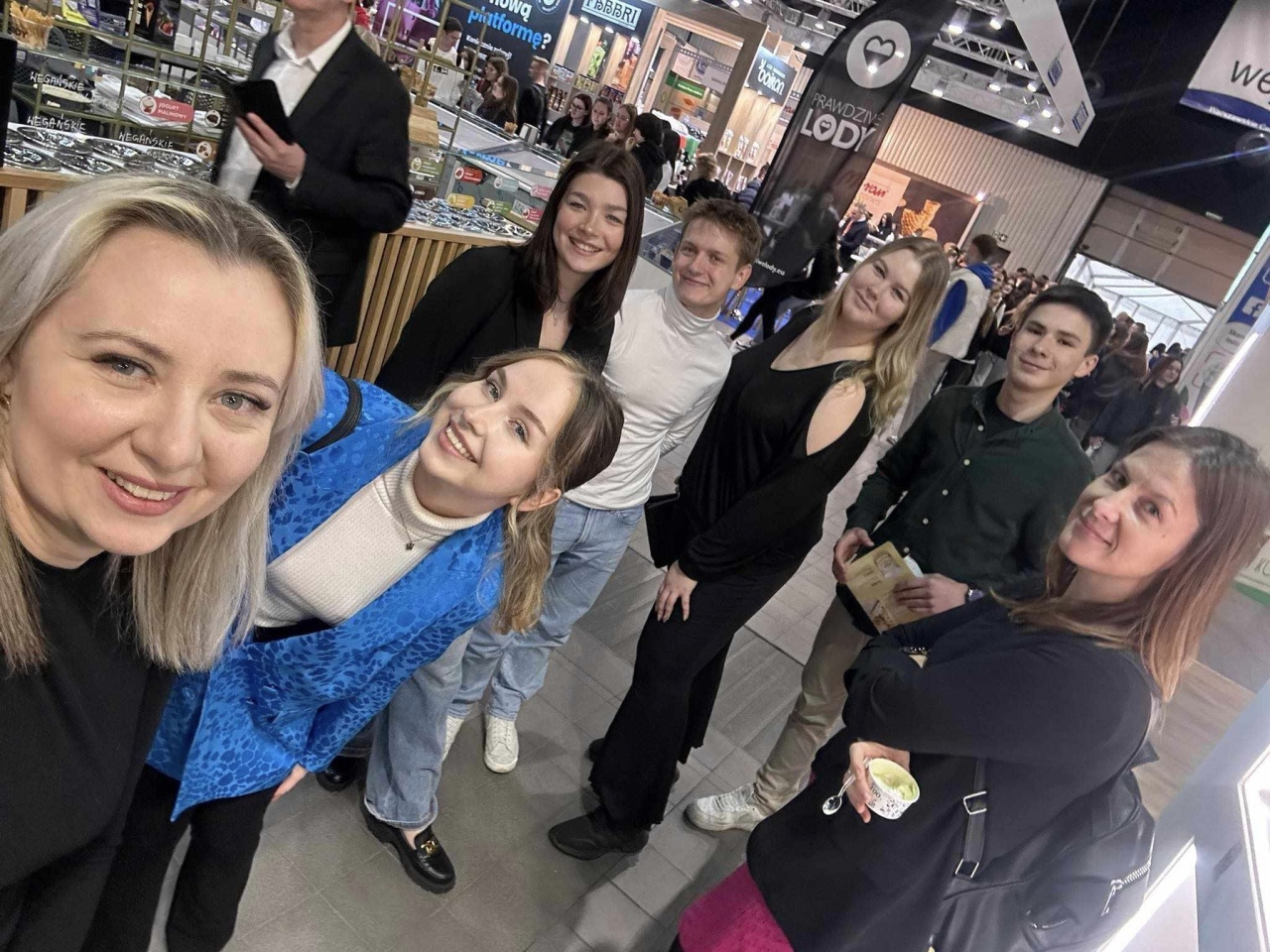 Słodkie inspiracje - uczniowie ZSZ 4 w Ostrołęce na targach Expo Sweet - zdjęcie #6 - eOstroleka.pl