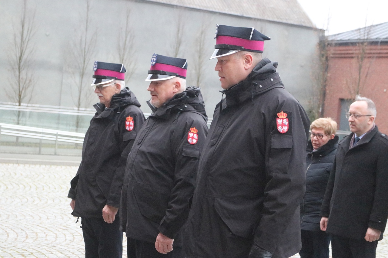 Uroczyste spotkanie połączone z wręczeniem Odznaki Honorowej „Krzyż Pamięci Niezłomnych Żołnierzy Wyklętych 1944-1963” [02.03.2024] - zdjęcie #9 - eOstroleka.pl