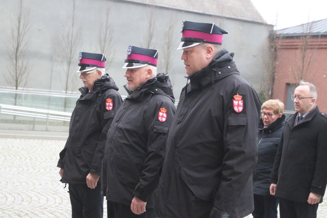 Uroczyste spotkanie połączone z wręczeniem Odznaki Honorowej „Krzyż Pamięci Niezłomnych Żołnierzy Wyklętych 1944-1963” [02.03.2024] - zdjęcie #21 - eOstroleka.pl