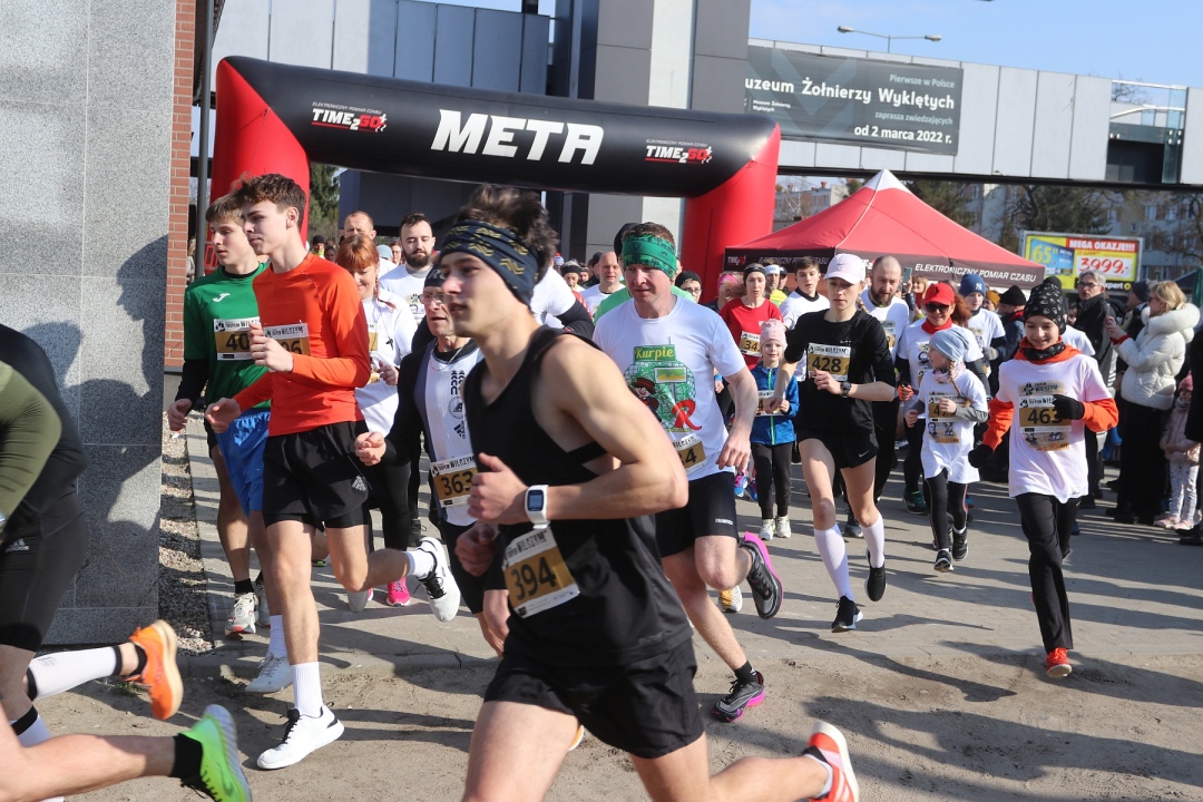 Bieg Tropem Wilczym 2024 [03.03.2024] - zdjęcie #100 - eOstroleka.pl