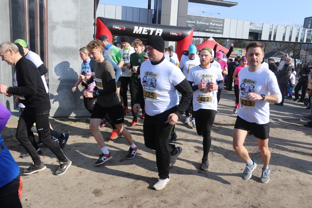 Bieg Tropem Wilczym 2024 [03.03.2024] - zdjęcie #83 - eOstroleka.pl