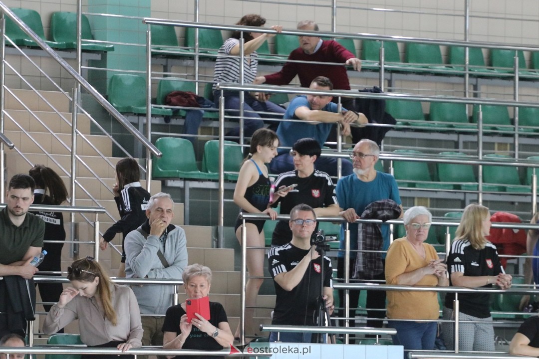 Zawody pływackie w Ostrołęce [03.03.2024] - zdjęcie #53 - eOstroleka.pl