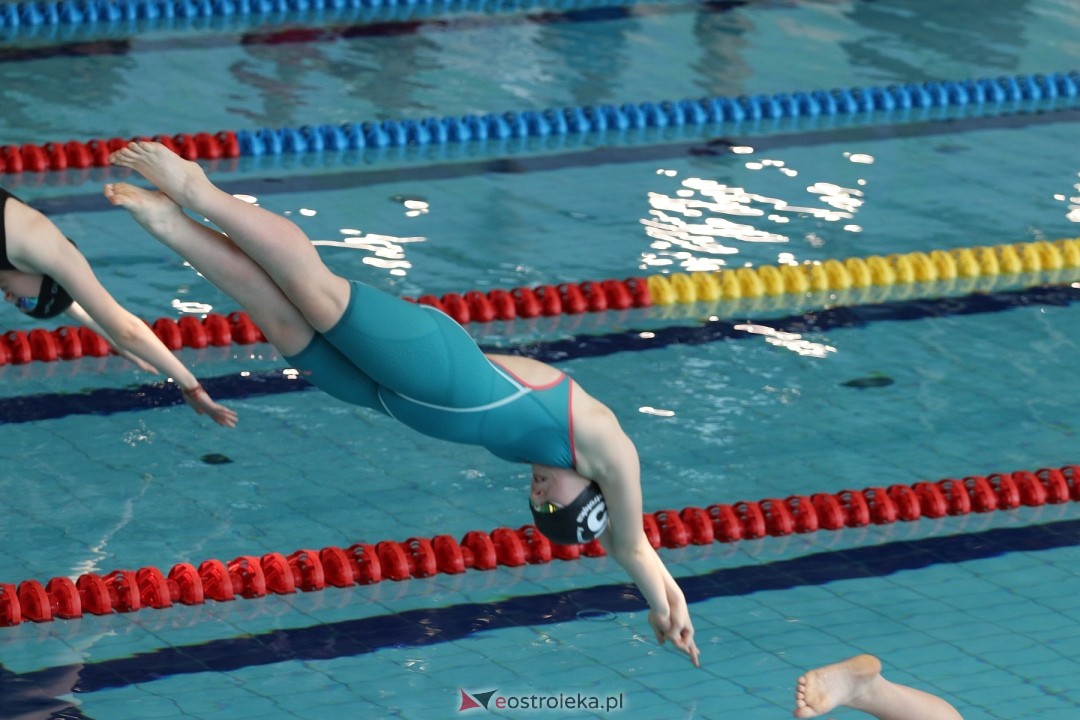 Zawody pływackie w Ostrołęce [03.03.2024] - zdjęcie #31 - eOstroleka.pl