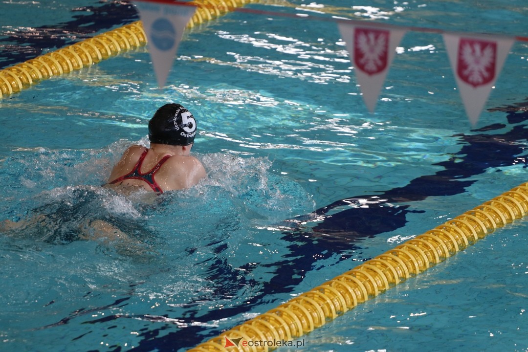 Zawody pływackie w Ostrołęce [03.03.2024] - zdjęcie #18 - eOstroleka.pl
