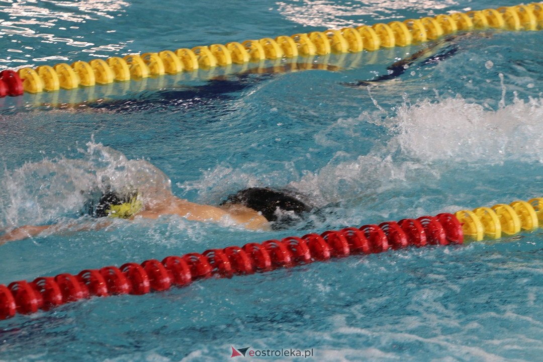 Zawody pływackie w Ostrołęce [03.03.2024] - zdjęcie #6 - eOstroleka.pl