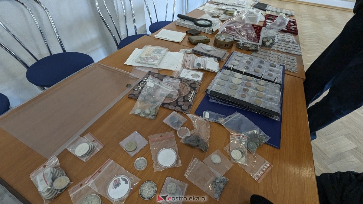 Giełda kolekcjonerska Klubu Unikat [03.03.2024] - zdjęcie #30 - eOstroleka.pl