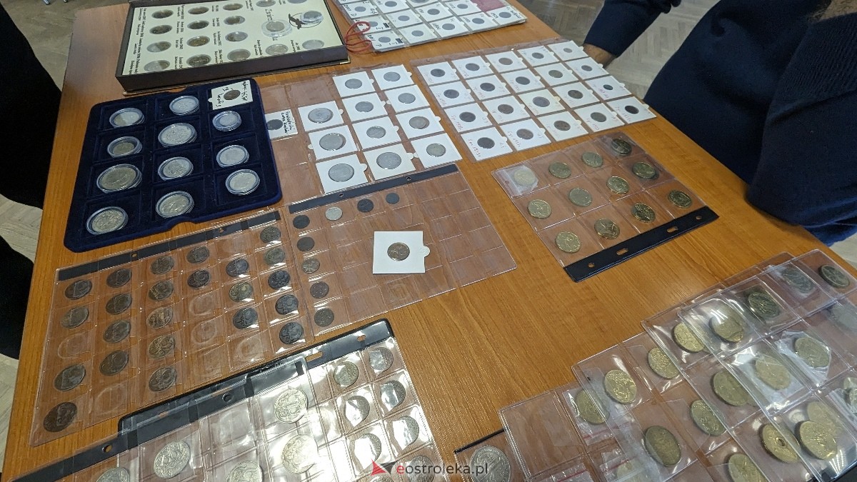 Giełda kolekcjonerska Klubu Unikat [03.03.2024] - zdjęcie #29 - eOstroleka.pl