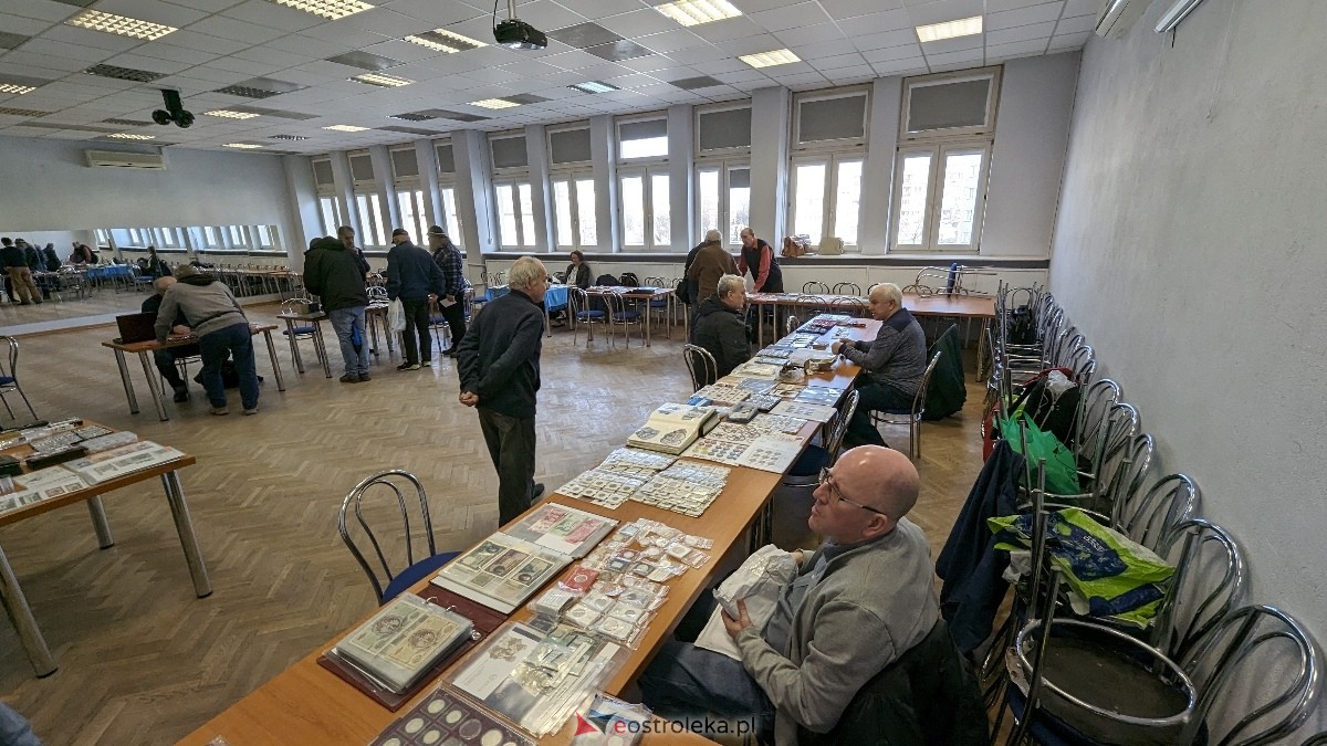 Giełda kolekcjonerska Klubu Unikat [03.03.2024] - zdjęcie #3 - eOstroleka.pl