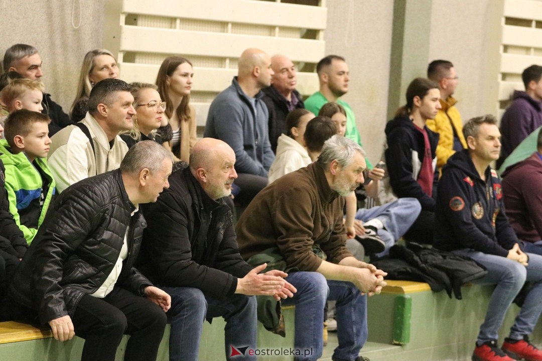 Trójka Ostrołęka - Włókniarz Konstantynów Ł. [03.03.2024] - zdjęcie #28 - eOstroleka.pl