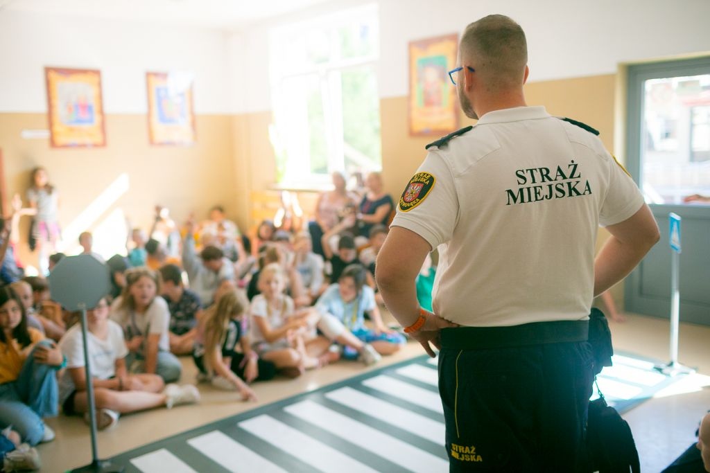 Moje pierwsze prawo jazdy - strażnicy miejscy edukują małych rowerzystów  - zdjęcie #3 - eOstroleka.pl