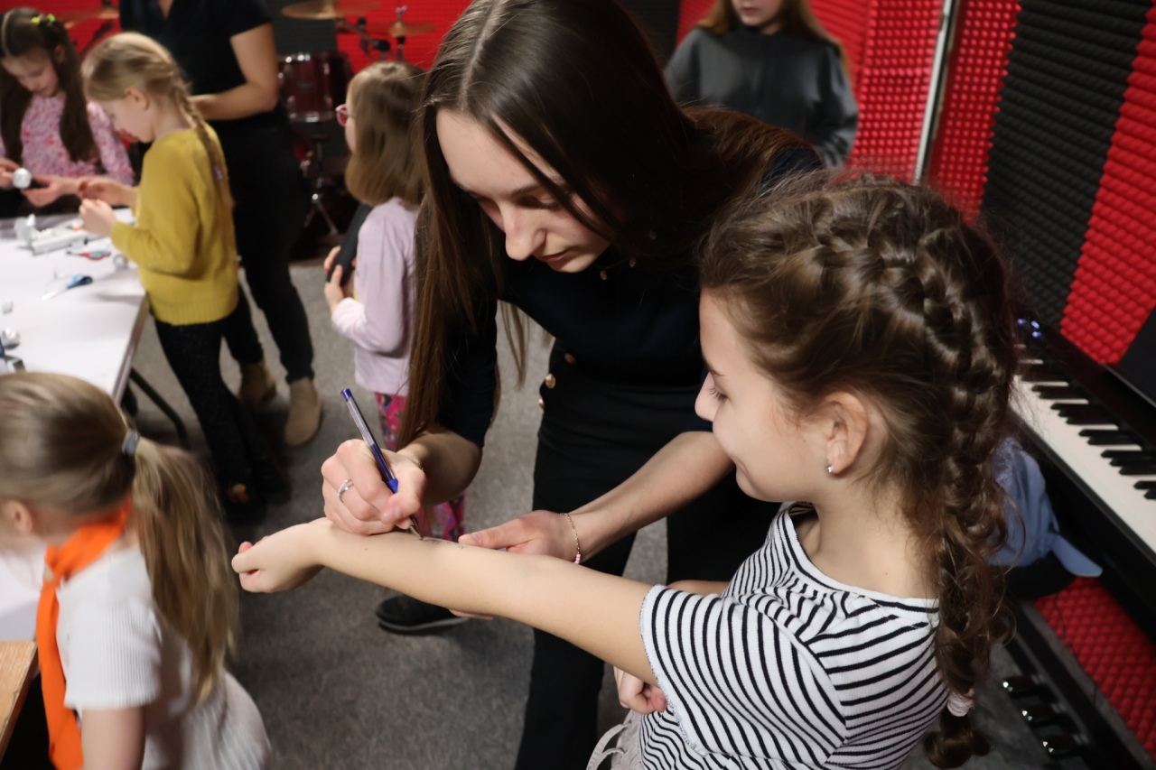 Warsztaty wokalne z Mają Walentynowicz, finalistką The Voice Of Poland w Goworowie - zdjęcie #27 - eOstroleka.pl