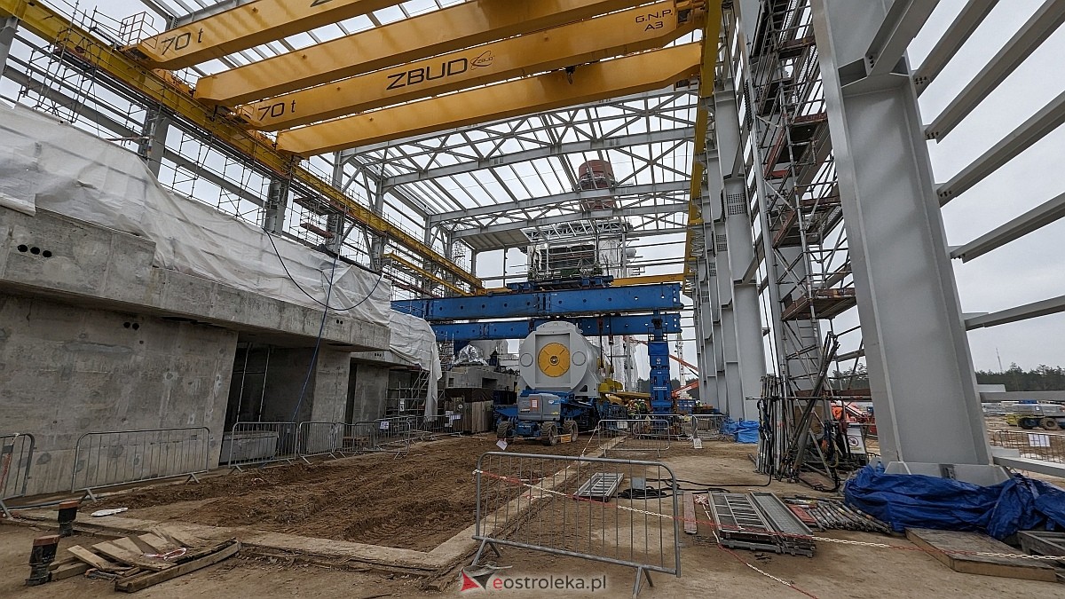 Budowa elektowni gazowej w Ostrołęce - motaż głównego generatora [02.03.2024] - zdjęcie #10 - eOstroleka.pl