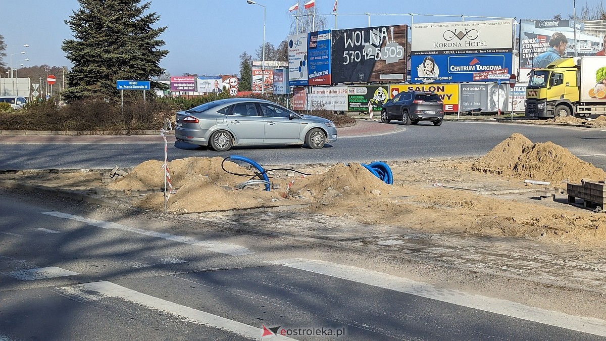 Przebudowa ronda Siemowita w Ostrołęce: Kierowcy muszą uzbroić się w cierpliwość [07.03.2024] - zdjęcie #3 - eOstroleka.pl