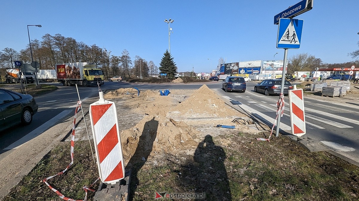 Przebudowa ronda Siemowita w Ostrołęce: Kierowcy muszą uzbroić się w cierpliwość [07.03.2024] - zdjęcie #14 - eOstroleka.pl