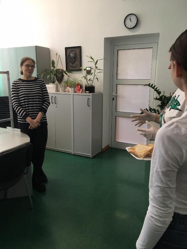 Nagroda z olimpiady w akcji: Sandwich Day hitem szkoły [07.03.2024] - zdjęcie #5 - eOstroleka.pl