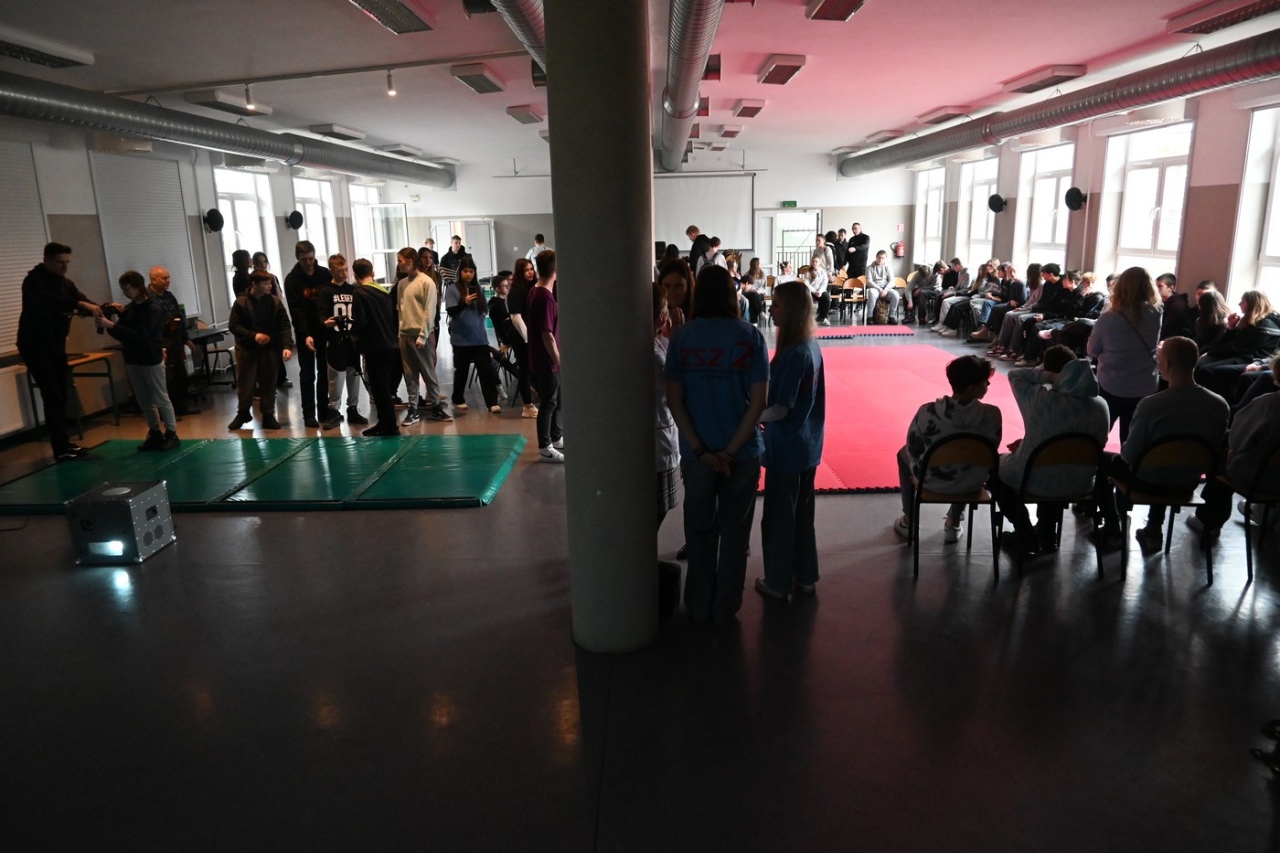 Czas zawodowców w ZSZ nr 2: Młodzież poznaje ofertę edukacyjną szkoły [07.03.2024] - zdjęcie #60 - eOstroleka.pl