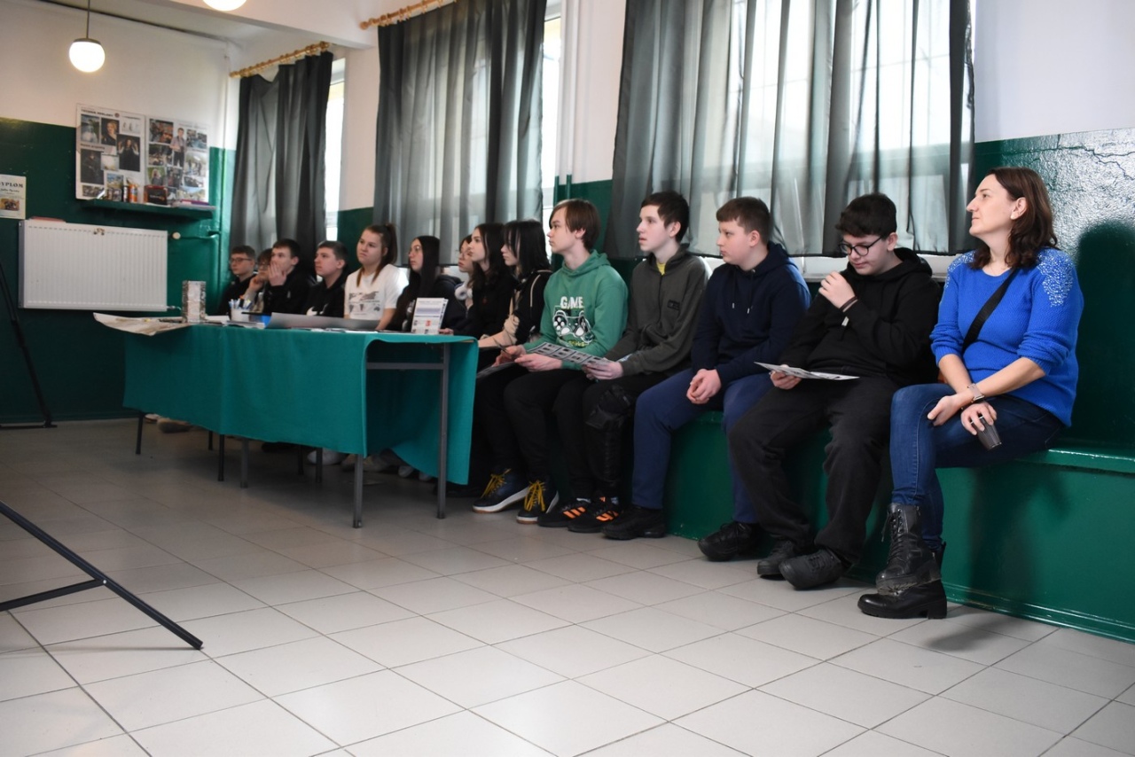 Czas zawodowców w ZSZ nr 2: Młodzież poznaje ofertę edukacyjną szkoły [07.03.2024] - zdjęcie #11 - eOstroleka.pl