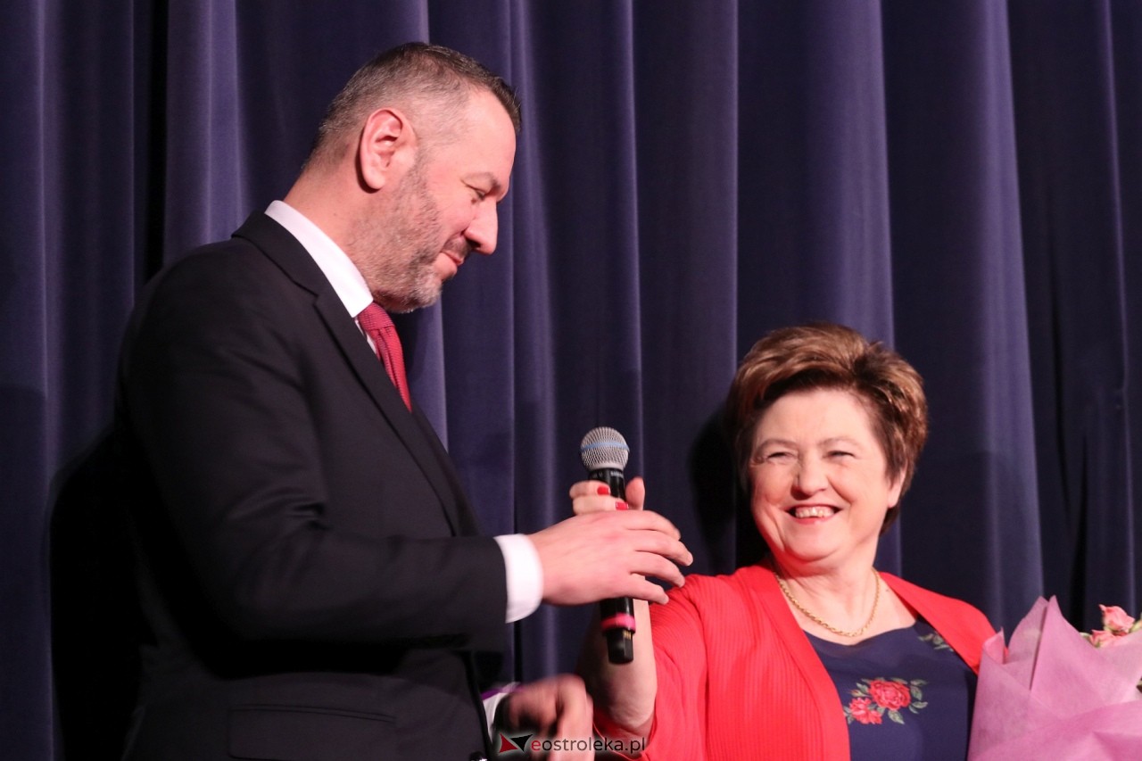 Koncert „Dla Ciebie śpiewałem…” [07.03.2024] - zdjęcie #17 - eOstroleka.pl