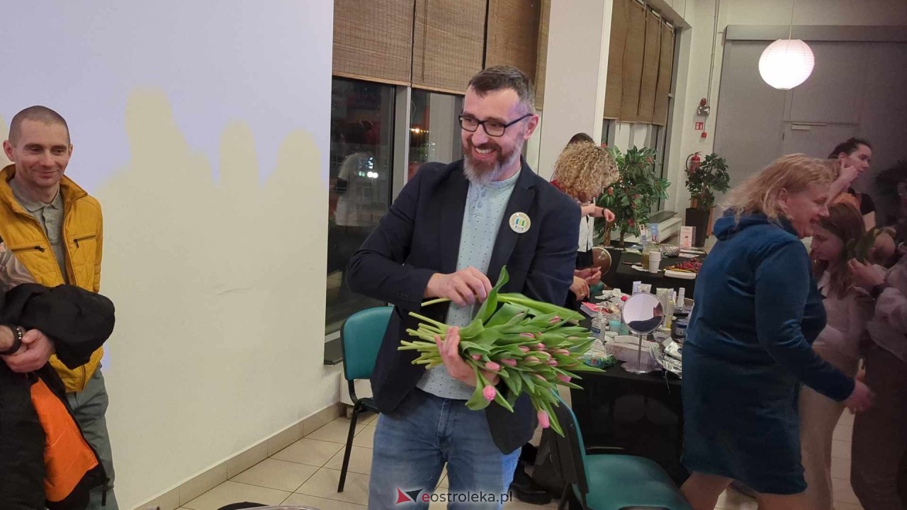 O matko i córko! Dzień Kobiet w Ostrołęce [08.03.2024] - zdjęcie #45 - eOstroleka.pl