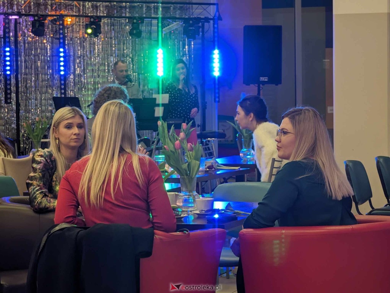 O matko i córko! Dzień Kobiet w Ostrołęce [08.03.2024] - zdjęcie #34 - eOstroleka.pl