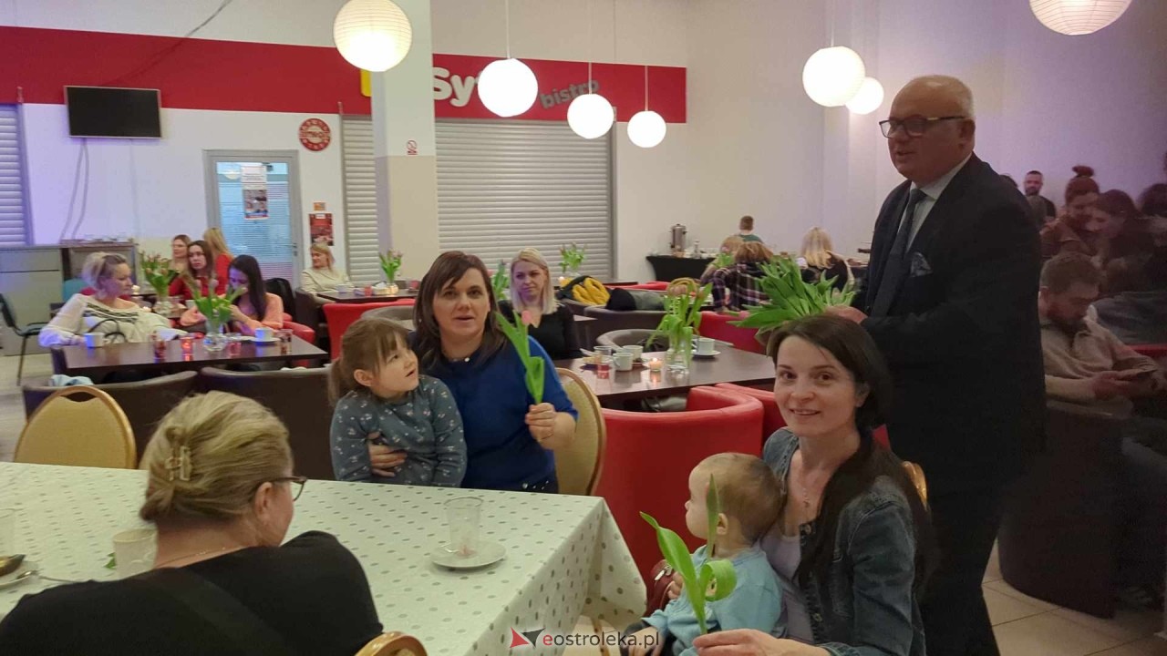 O matko i córko! Dzień Kobiet w Ostrołęce [08.03.2024] - zdjęcie #32 - eOstroleka.pl
