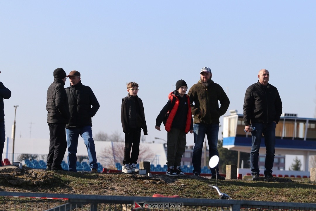 Narew Ostrołęka - Amator Maszewo [9.03.2024] - zdjęcie #25 - eOstroleka.pl