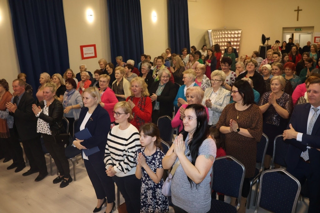 Magiczny Dzień Kobiet w Goworowie - zdjęcie #9 - eOstroleka.pl