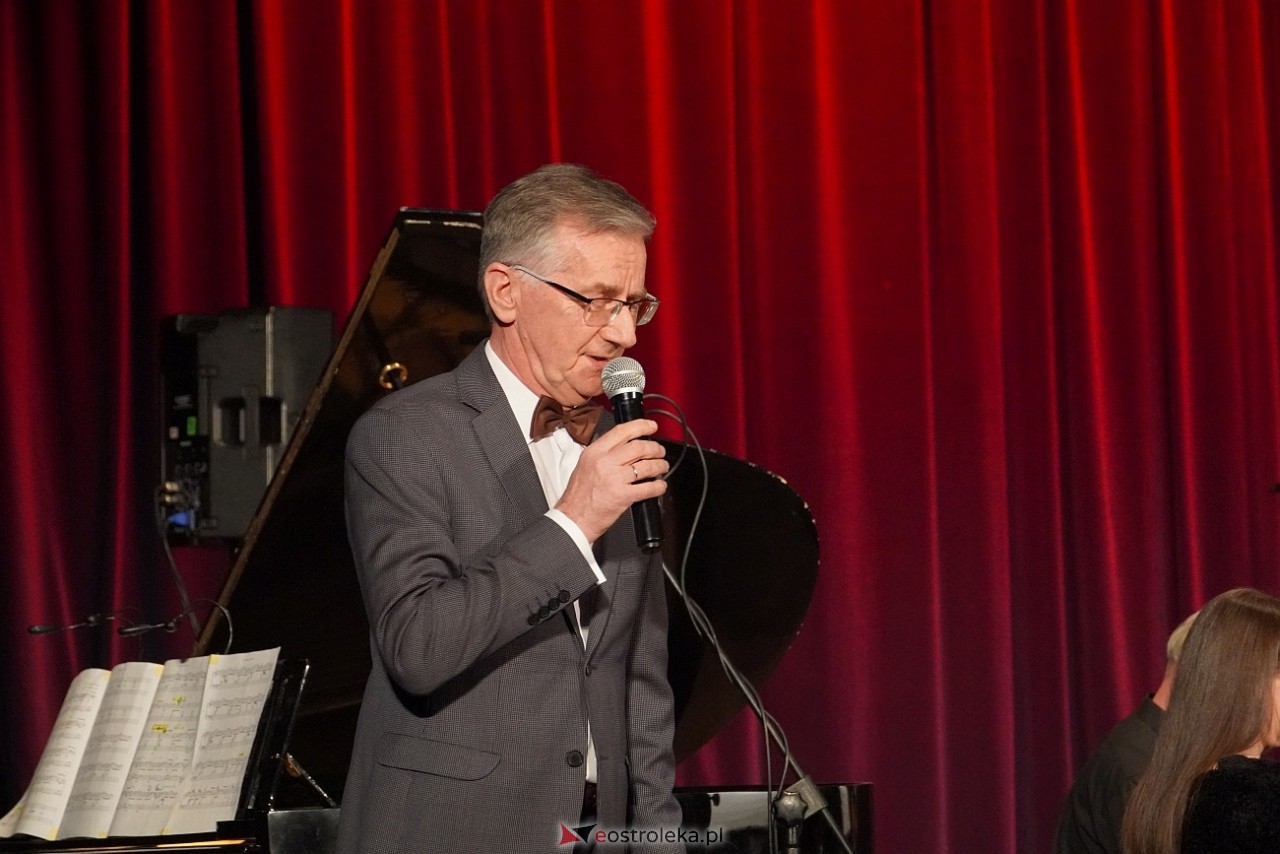Koncert kameralny dla Pań w Ostrołęckim Centrum Kultury [9.03.2024] - zdjęcie #100 - eOstroleka.pl