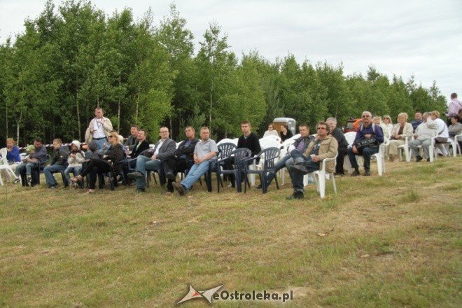 Piknik lotniczy w Grądach - 12.VI.2011(fot. M. Ślusarczyk) - zdjęcie #131 - eOstroleka.pl