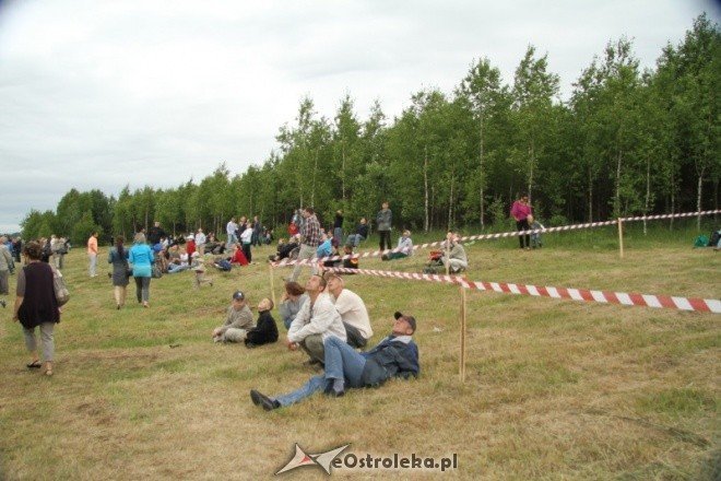 Piknik lotniczy w Grądach - 12.VI.2011(fot. M. Ślusarczyk) - zdjęcie #130 - eOstroleka.pl