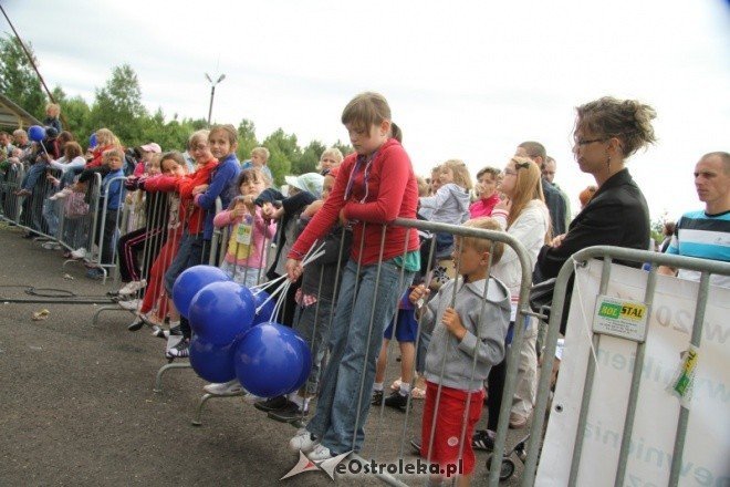 Piknik lotniczy w Grądach - 12.VI.2011(fot. M. Ślusarczyk) - zdjęcie #124 - eOstroleka.pl
