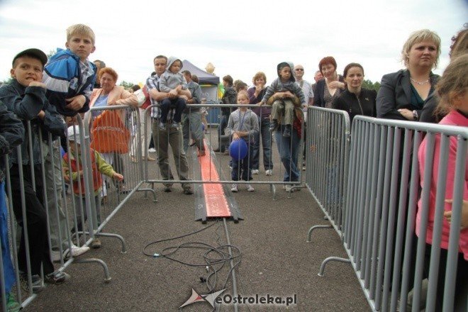 Piknik lotniczy w Grądach - 12.VI.2011(fot. M. Ślusarczyk) - zdjęcie #123 - eOstroleka.pl