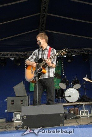 Piknik lotniczy w Grądach - 12.VI.2011(fot. M. Ślusarczyk) - zdjęcie #92 - eOstroleka.pl