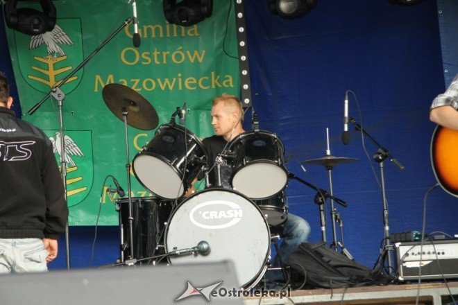 Piknik lotniczy w Grądach - 12.VI.2011(fot. M. Ślusarczyk) - zdjęcie #91 - eOstroleka.pl