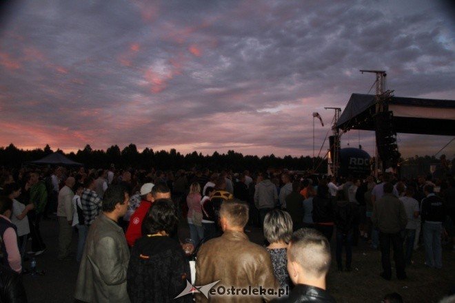 Piknik lotniczy w Grądach - 12.VI.2011(fot. M. Ślusarczyk) - zdjęcie #68 - eOstroleka.pl