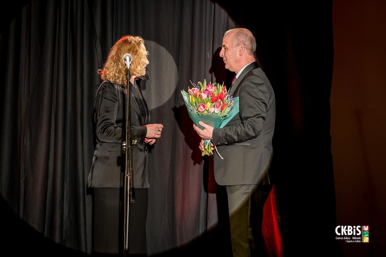 Dzień Kobiet w Lelisie i koncert Edyty Geppert [11.03.2024] - zdjęcie #55 - eOstroleka.pl