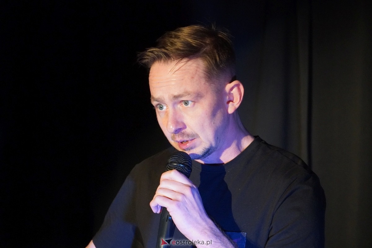 Michał Pałubski stand up w Klubie Łubudu [12.03.2024] - zdjęcie #21 - eOstroleka.pl