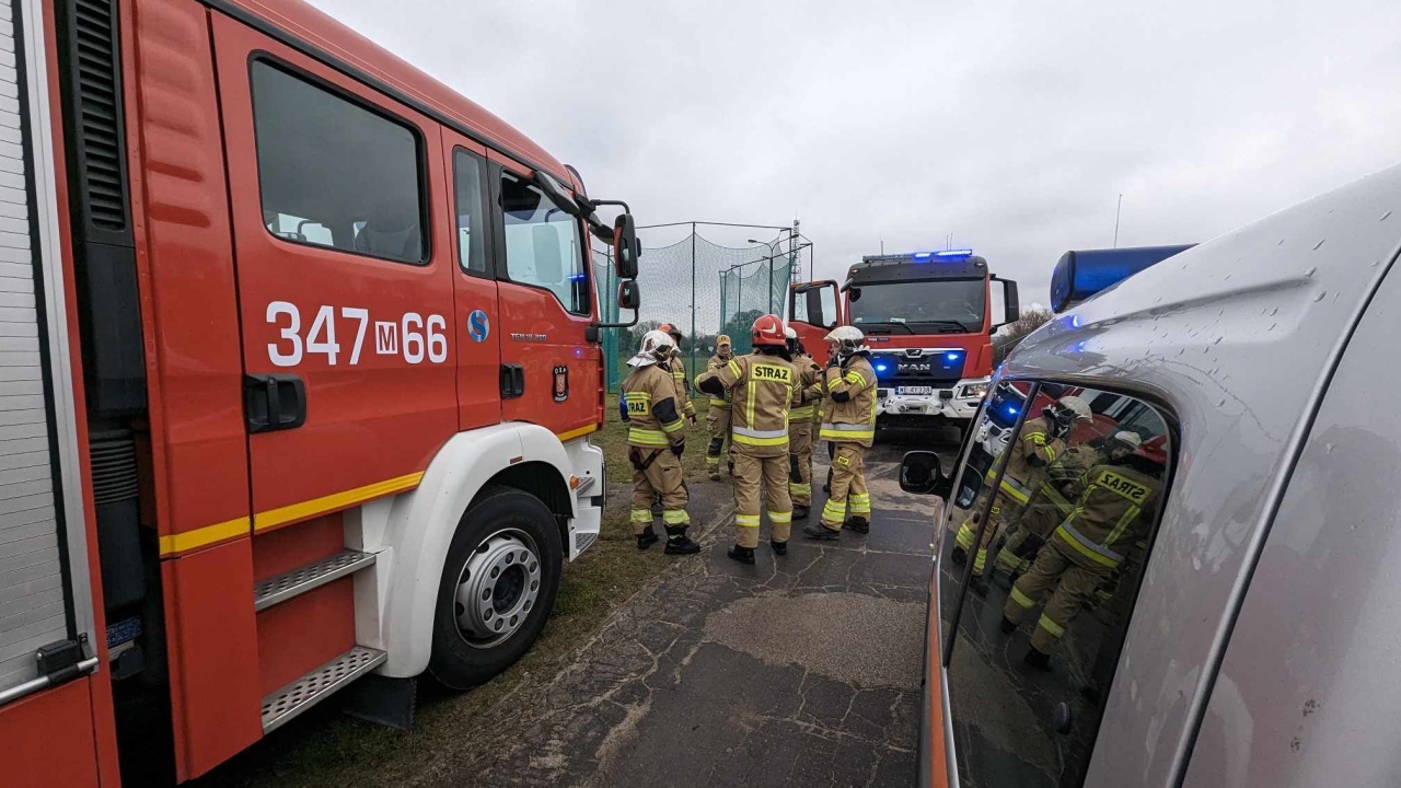 Niewybuch na stadionie [13.03.2024] - zdjęcie #2 - eOstroleka.pl